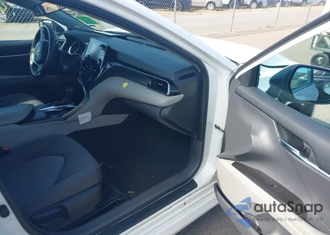 2022 Toyota Camry Le from USA, damaged, VIN 4T1C11AK2NU682164